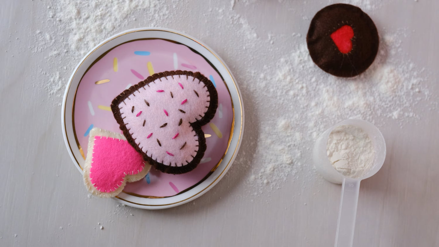 Felt Cookies and Doughnut set for Valentine's Day- Pretend play, Sensory play, Soft Kids Toys, Kids Gift, Small Kids Toys